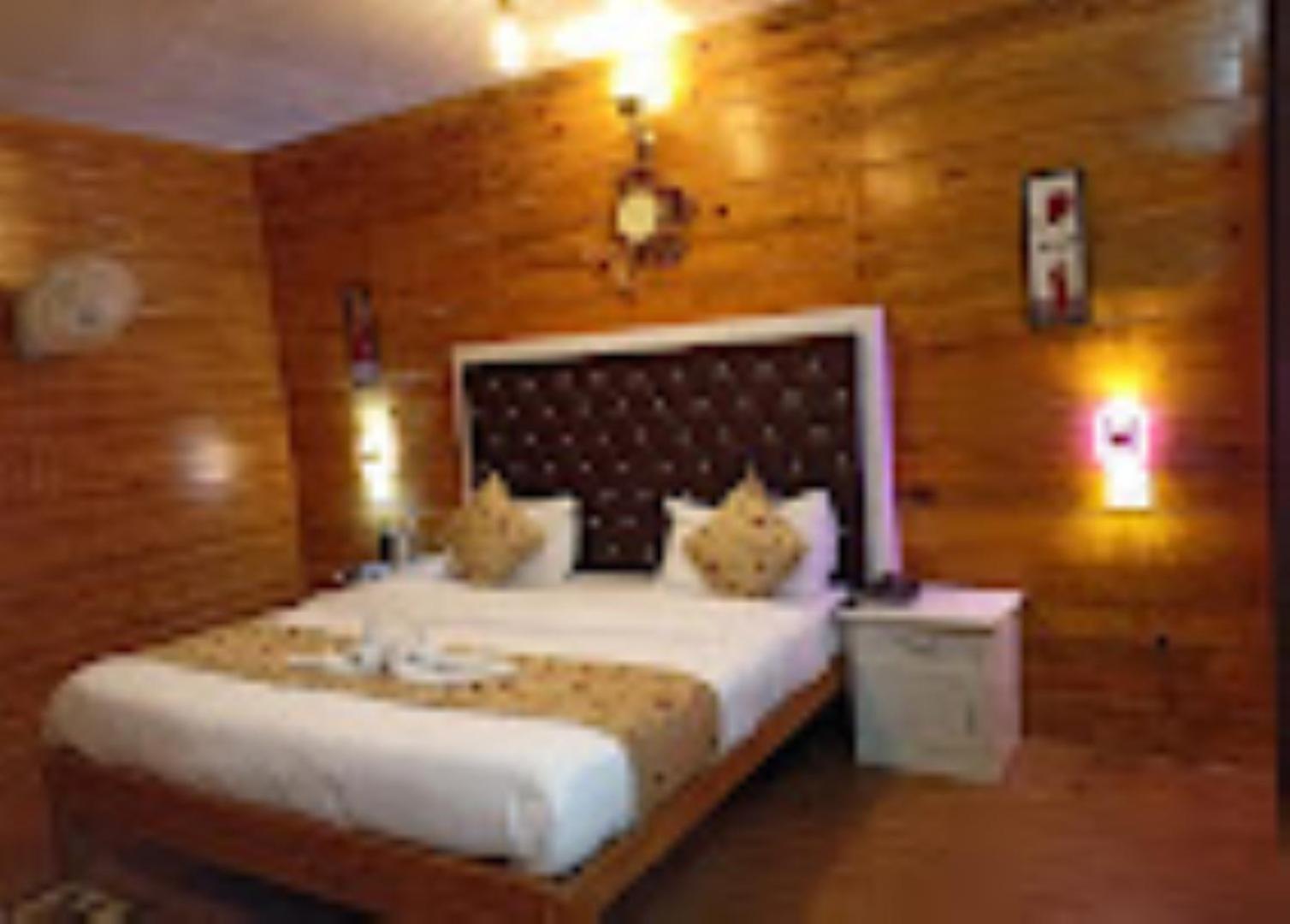 The Village Retreat Resort , Guptkashi Gupta Kāshi エクステリア 写真